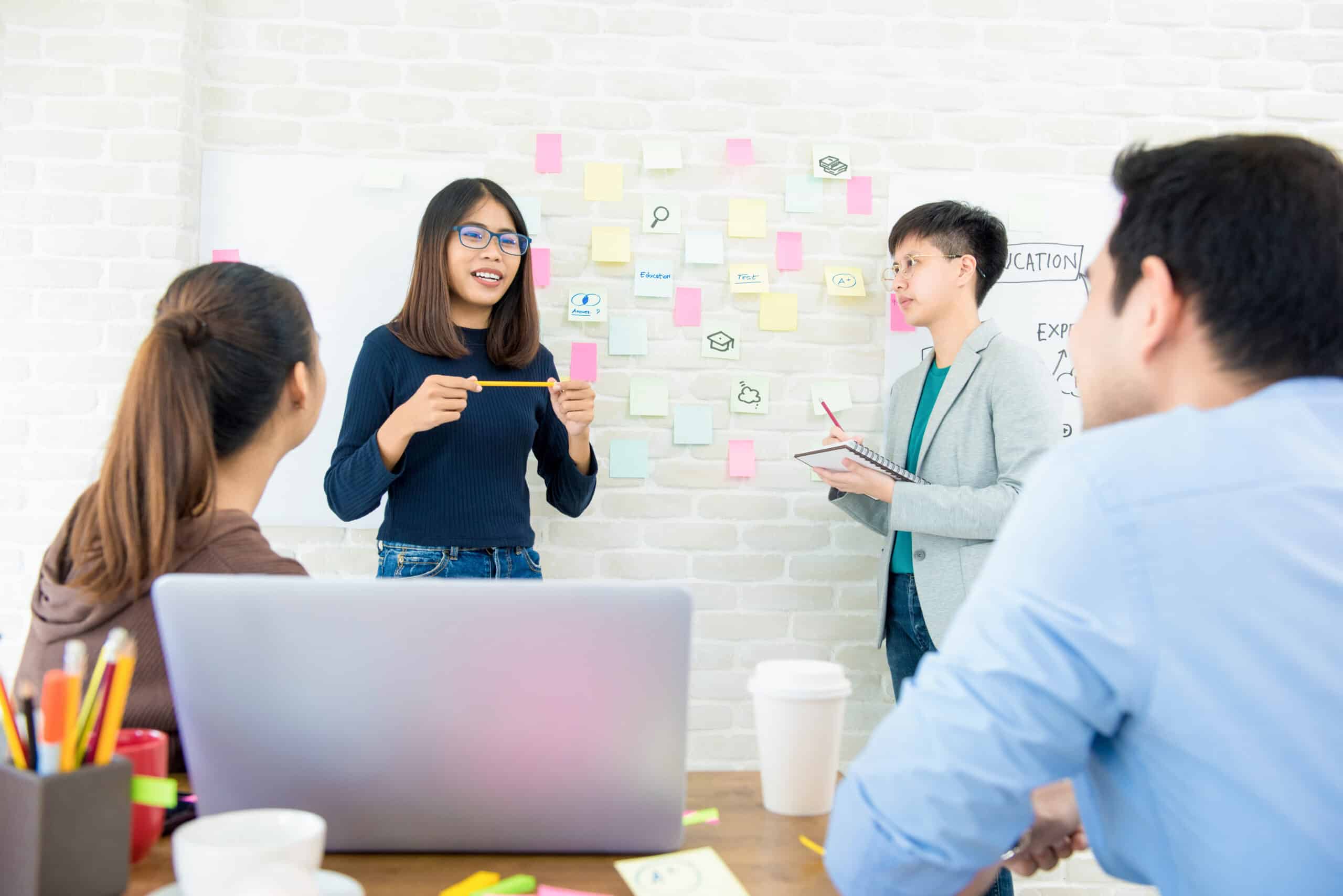 Centros educativos apuestan por programas para crear líderes